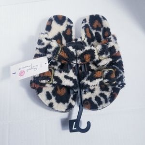 NWT SECRET TREASURES WOMENS LEOPARD DOUBLE BUCKLE SANDALS SIZE 7